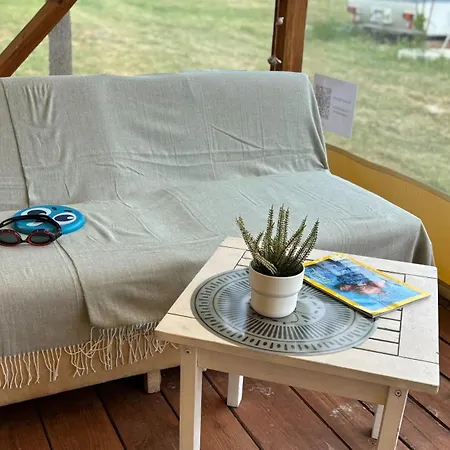 каравана рапунцел - Rapunzel Caravan Κάμπινγκ *