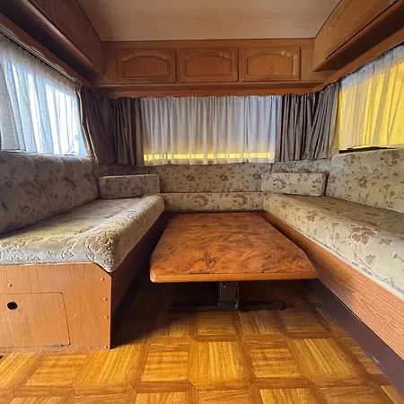 каравана рапунцел - Rapunzel Caravan Κάμπινγκ Μπαλτσίκ