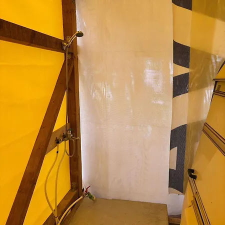 مكان تخييم каравана рапунцел - Rapunzel Caravan بالشيك