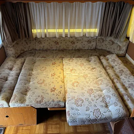 каравана рапунцел - Rapunzel Caravan * بالشيك
