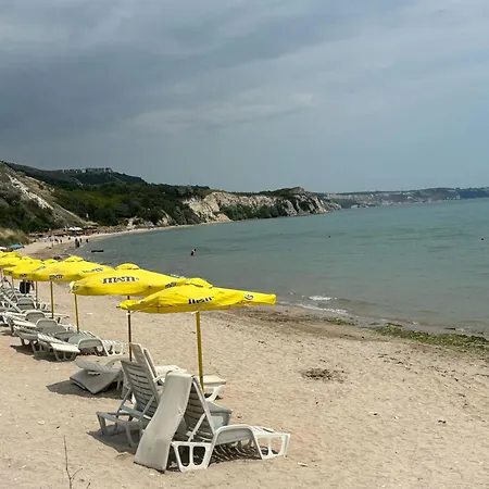 مكان تخييم каравана рапунцел - Rapunzel Caravan *